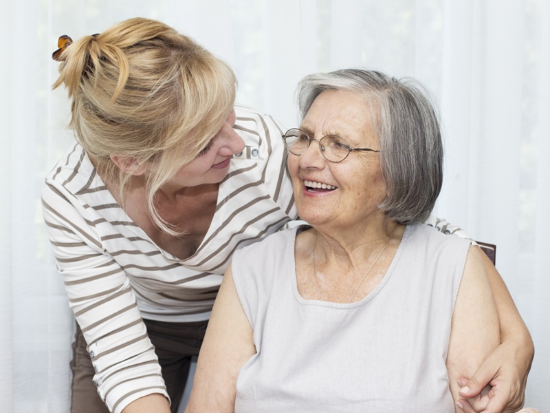 5 consejos para cuidar a los mayores en casa