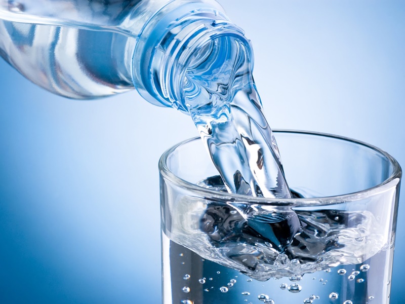 A los riñones no les perjudica la mineralización del agua